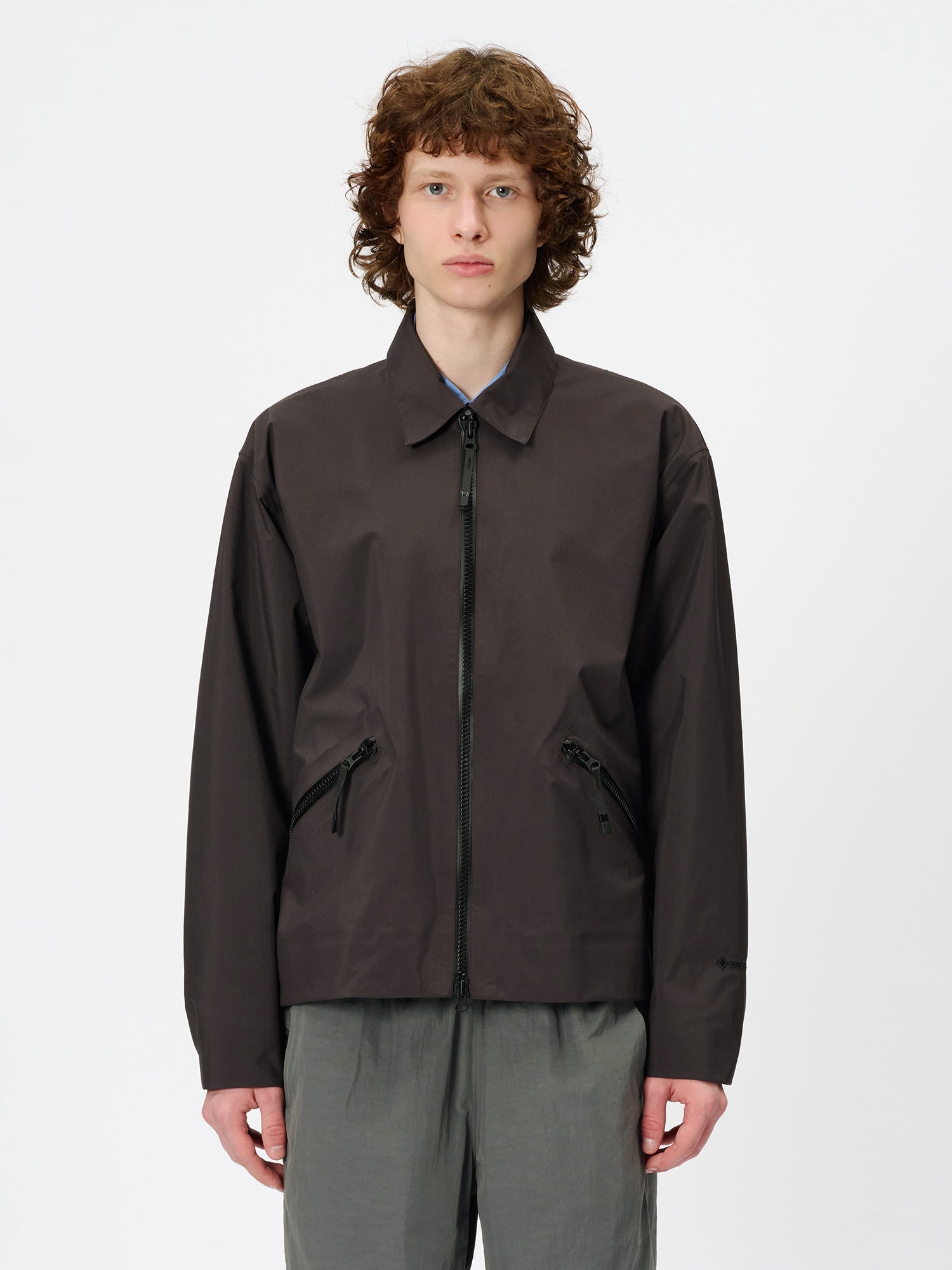 Model: Height 185cm / 6'0" | Wearing: DEEP BROWN / 3