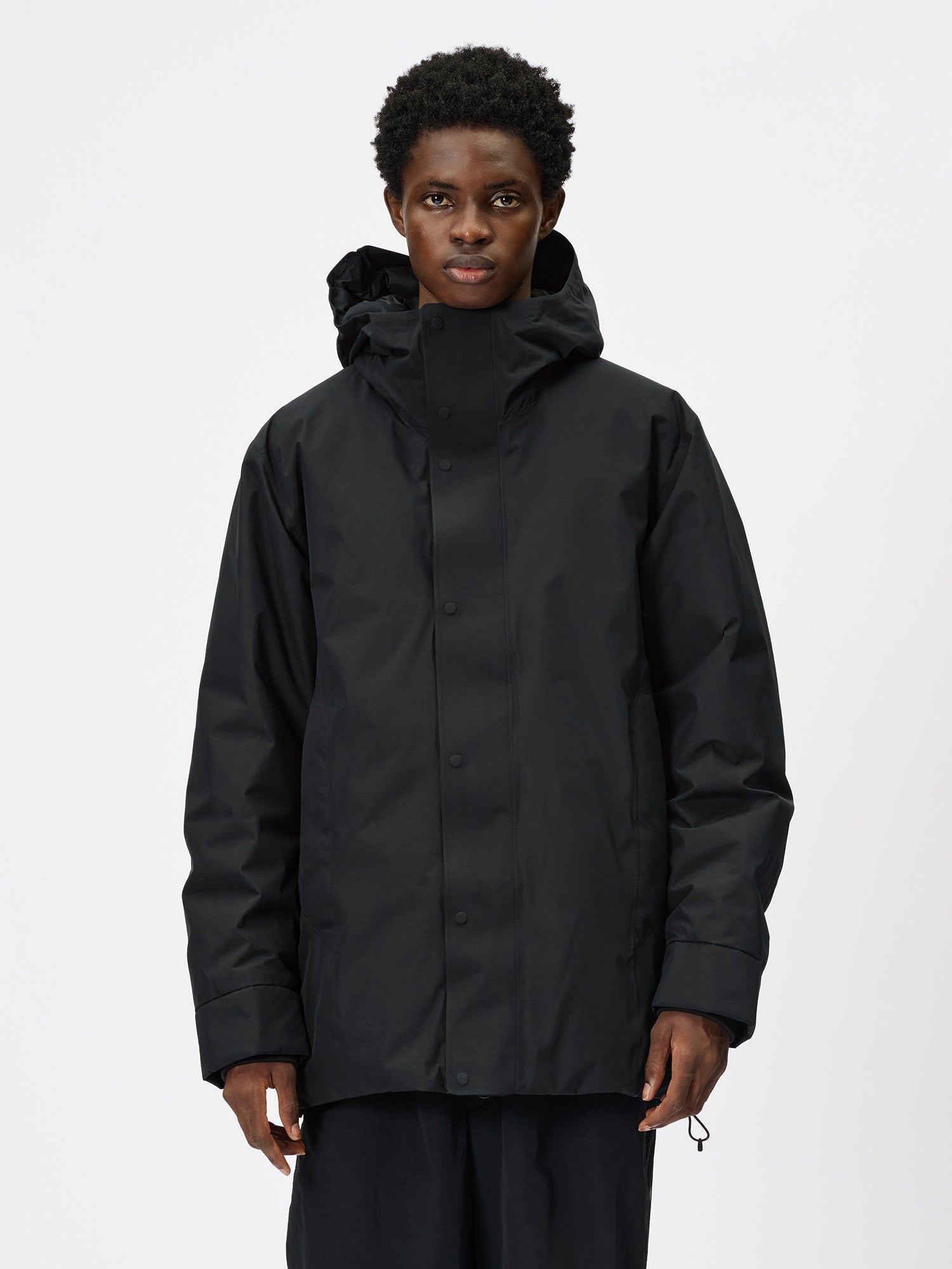 Model: Height 187cm / 6'1" | Wearing: BLACK / 3