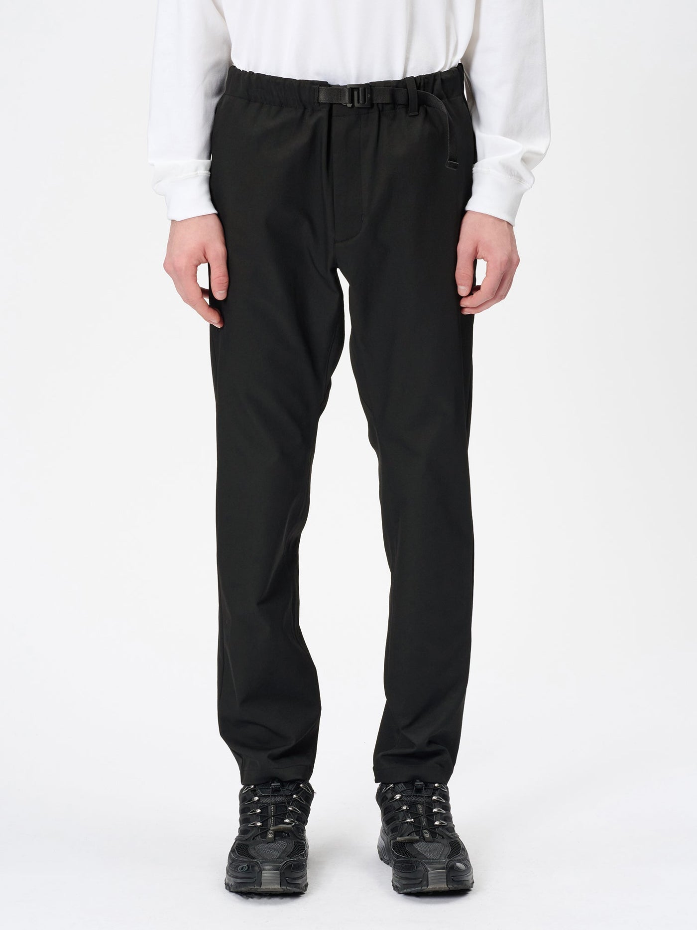 Model: Height 185cm / 6'0" | Wearing: BLACK / 3