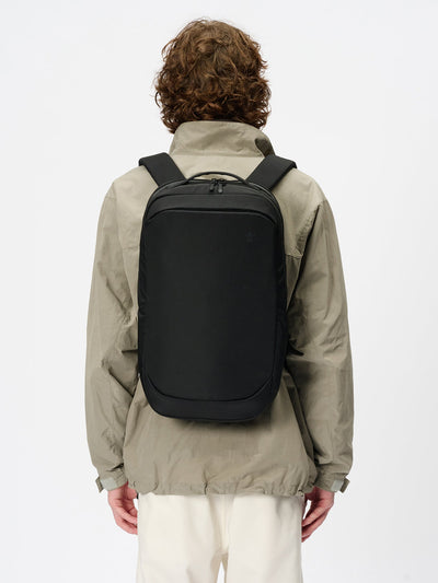Model: Height 185cm / 6'0" | Wearing: BLACK x BLACK / F