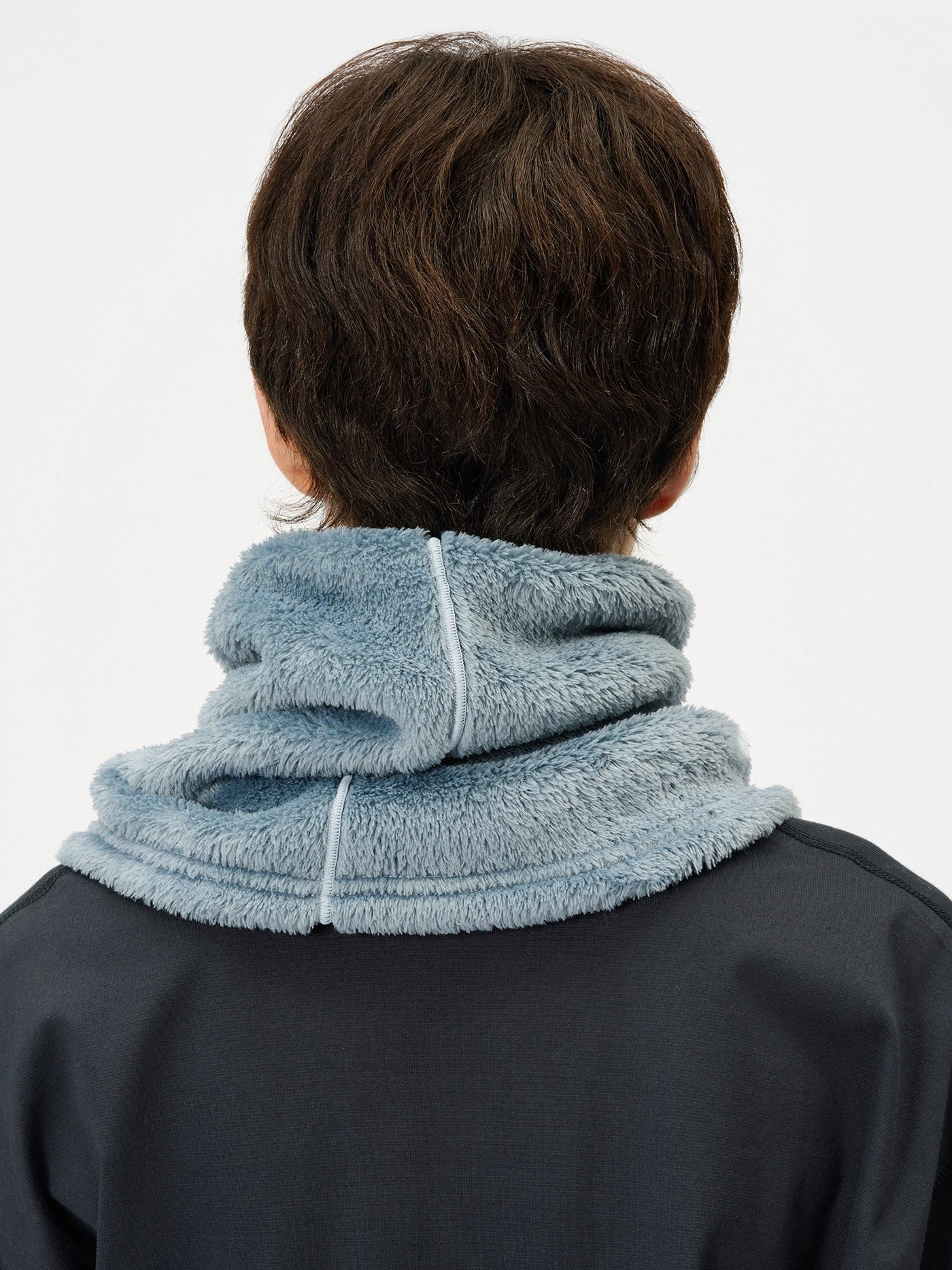 Model: Height 177cm / 5'8'' | Wearing: AQUA GRAY / F