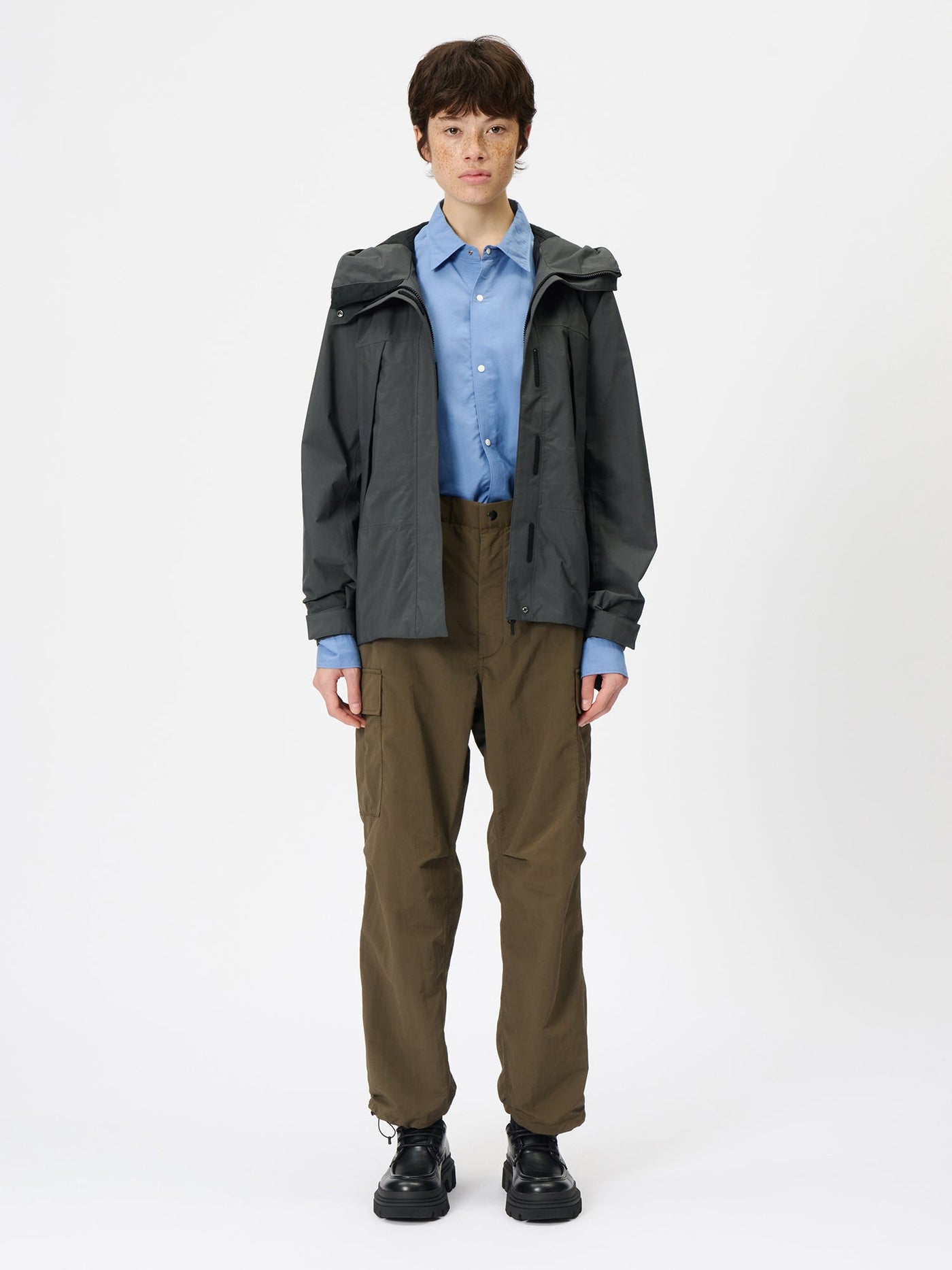Model: Height 177cm / 5'8'' | Wearing: DEEP CHARCOAL  / 3