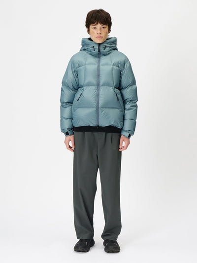 Model: Height 177cm / 5'8'' | Wearing: SHADE BLUE / 3