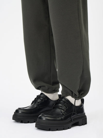 Model: Height 177cm / 5'8'' | Wearing: SHADOW GRAY / 3