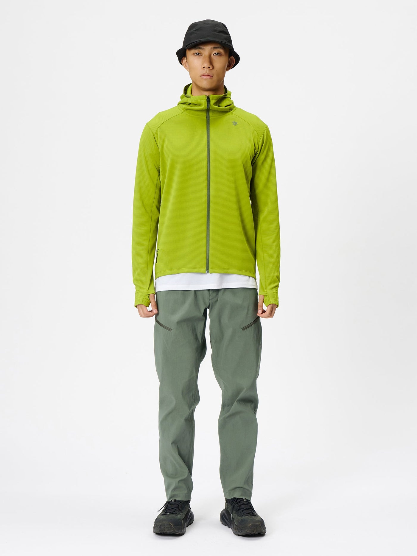 Model: Height 183cm / 6'0" | Wearing: FOREST LEAF / 3