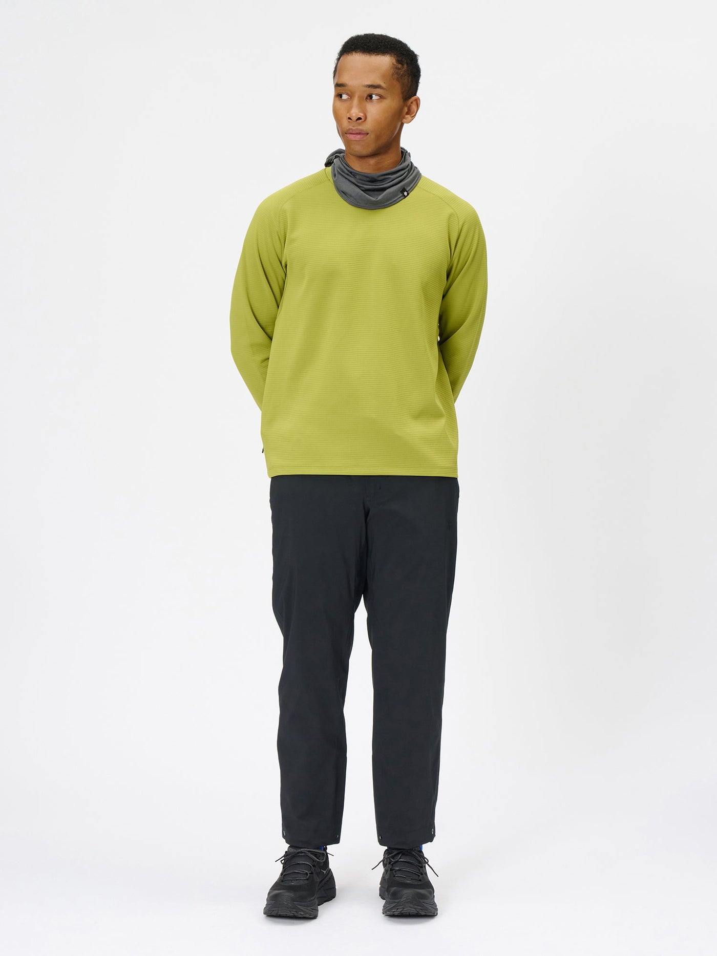 Model: Height 184cm / 6'0" | Wearing:  BLACK / 3