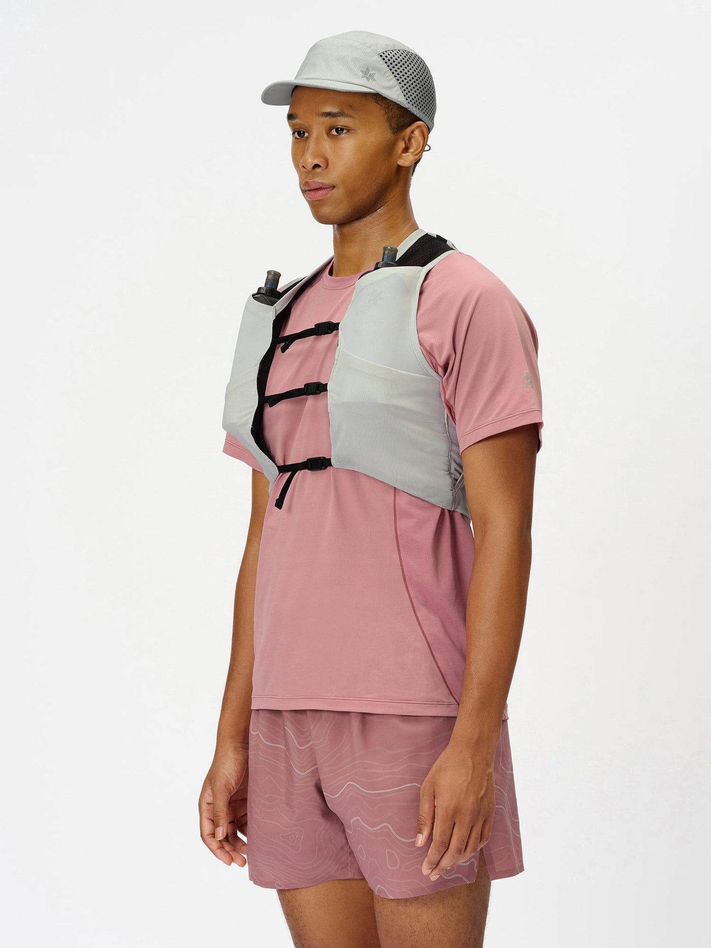 Model: Height 184cm / 6'0" | Wearing: SILVER / 3