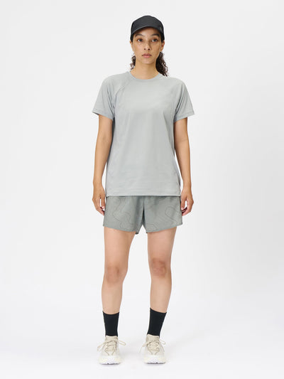 Model: Height 166cm / 5'4" | Wearing: SILVER / 3