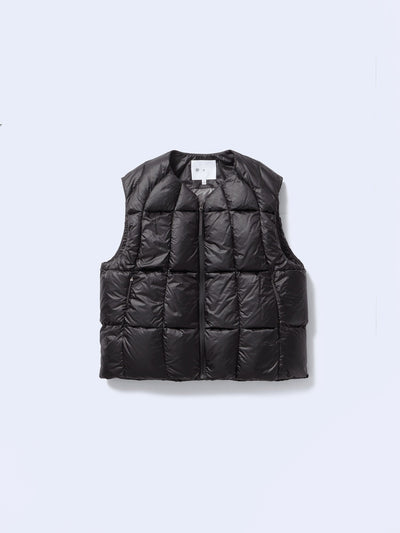 Three-Dimensional Down Light Vest