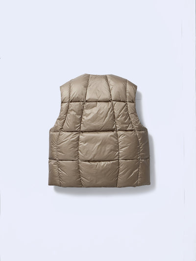 Three-Dimensional Down Light Vest